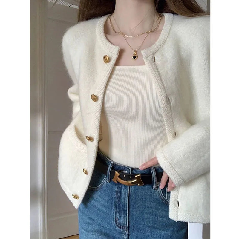 Women's White Knitted Coats Single-Breasted Short Sweater