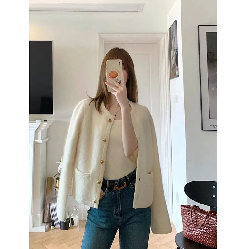 Women's White Knitted Coats Single-Breasted Short Sweater